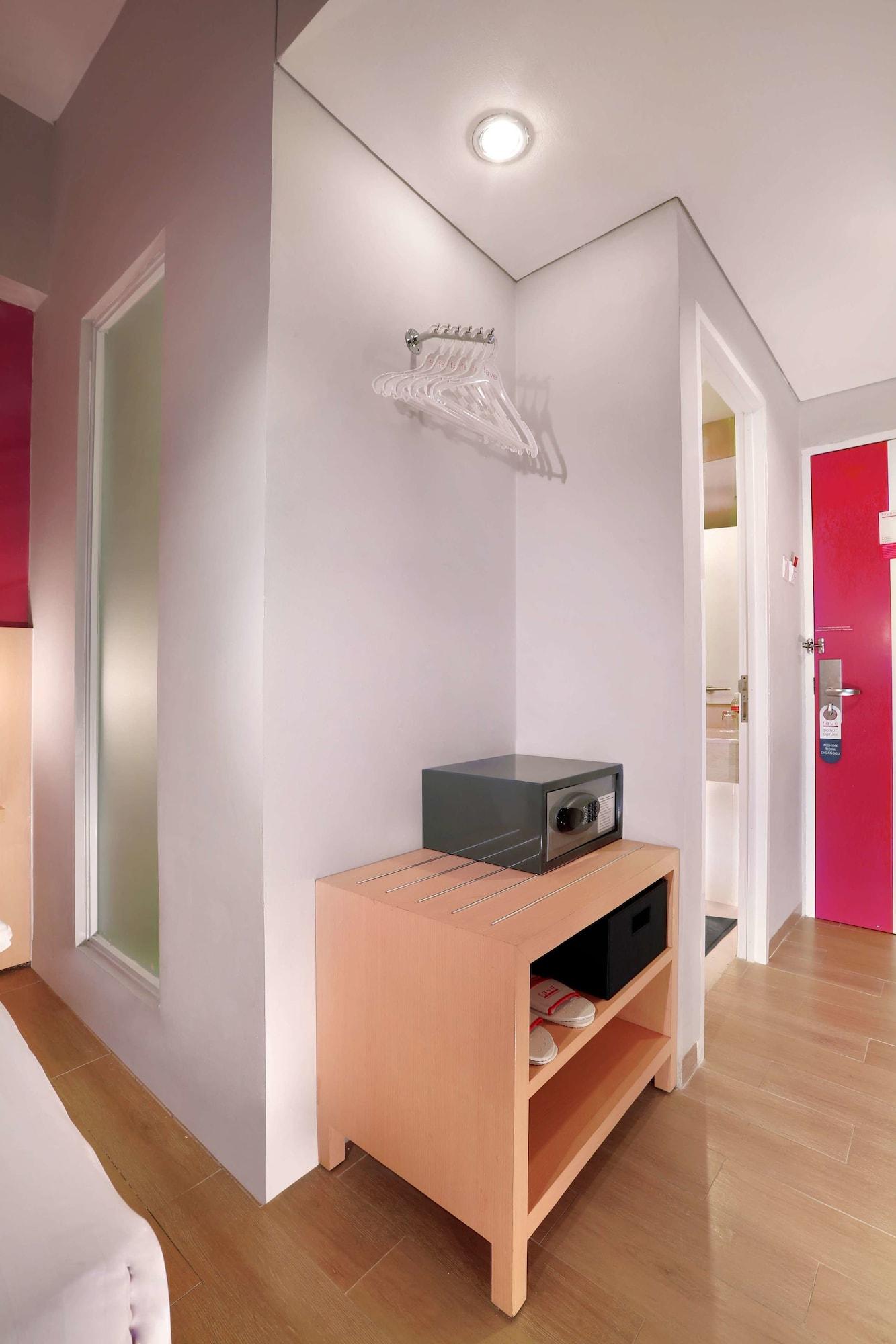 Favehotel Jababeka Чикаранг Экстерьер фото