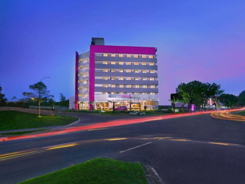 Favehotel Jababeka Чикаранг Экстерьер фото